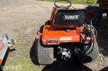 Kubota G1700 sitteklipper med frontkost og oppsamler