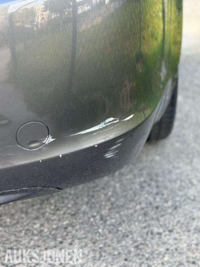 2009 Opel Insignia 2.0D 110hk  Reparasjonsobjekt