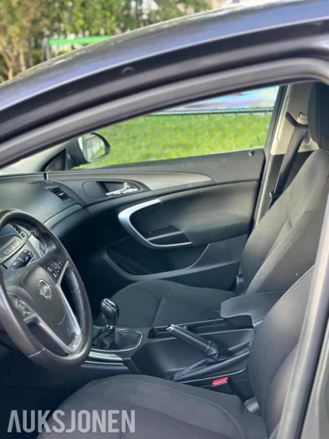 2009 Opel Insignia 2.0D 110hk  Reparasjonsobjekt