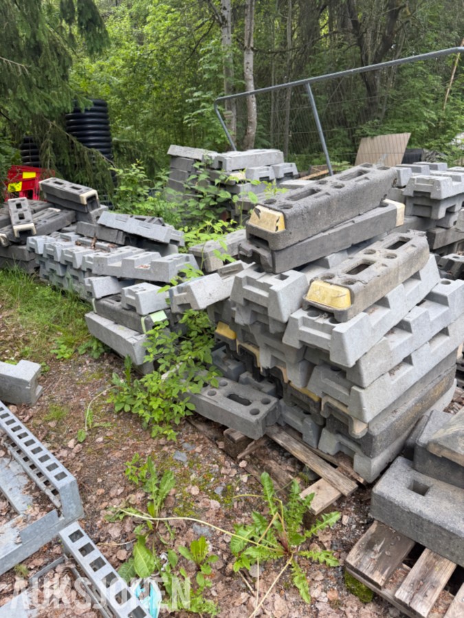 MYE Byggegjerder og byggemateriell selges