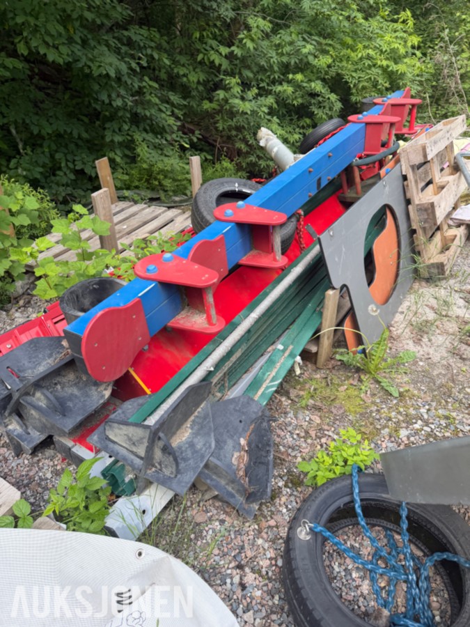 MYE Byggegjerder og byggemateriell selges