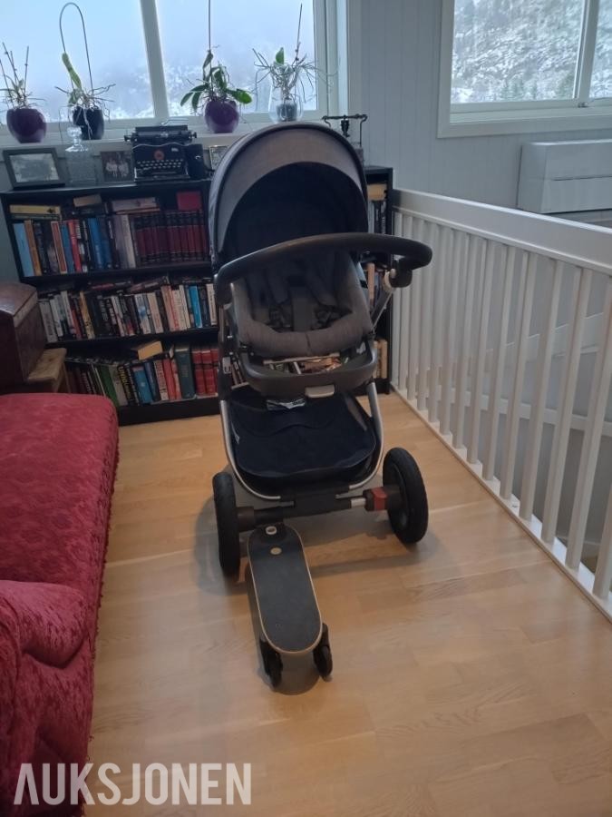 2016 Barnevogn - Stokke Trailz
