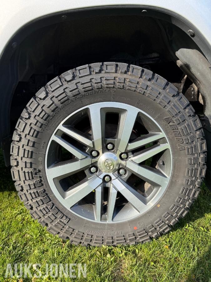 2020 Toyota HiLux 2,4 150hk 4WD automat 4d, Webasto, Hardtop, Ryggekamera