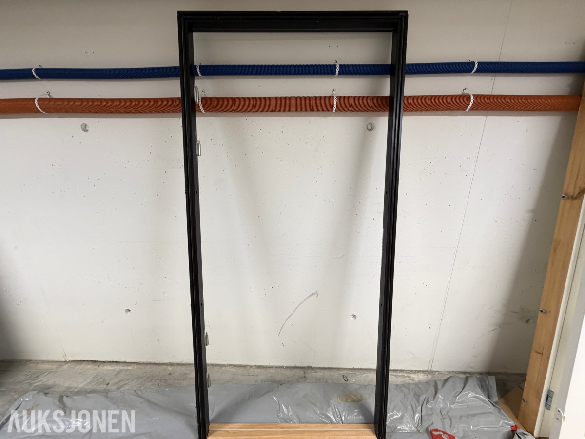 SWEDOOR INNERDØR MED KARM 93 X 210 CM