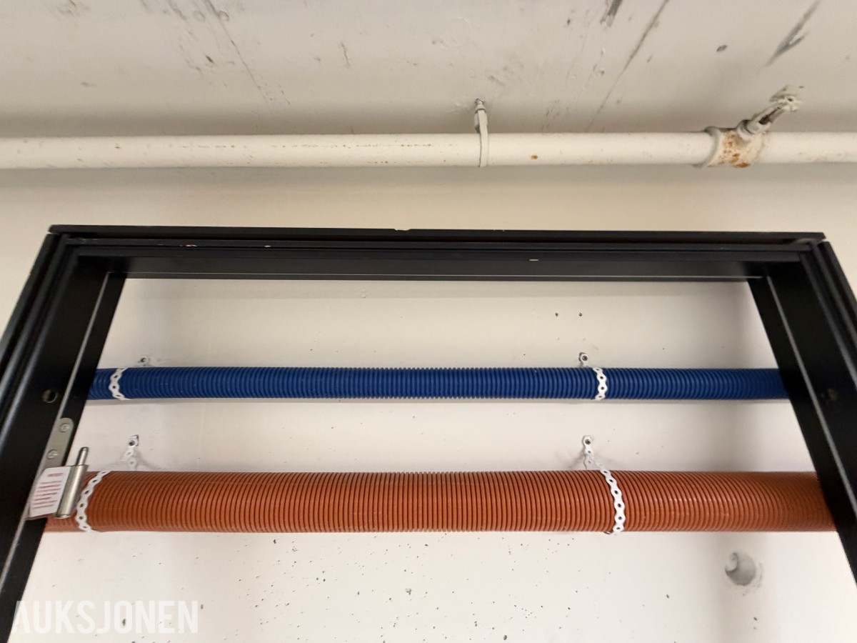 SWEDOOR INNERDØR MED KARM 93 X 210 CM