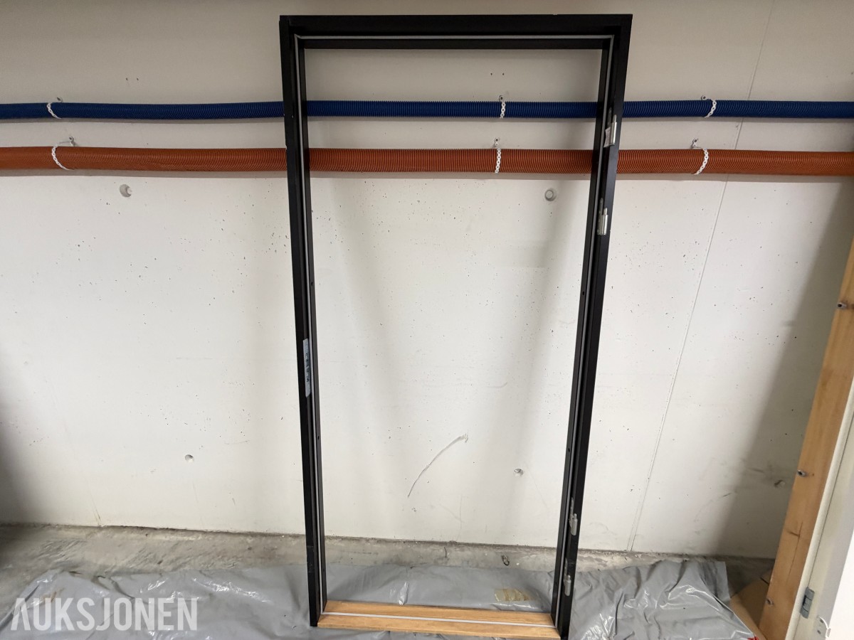SWEDOOR INNERDØR MED KARM 93 X 210 CM