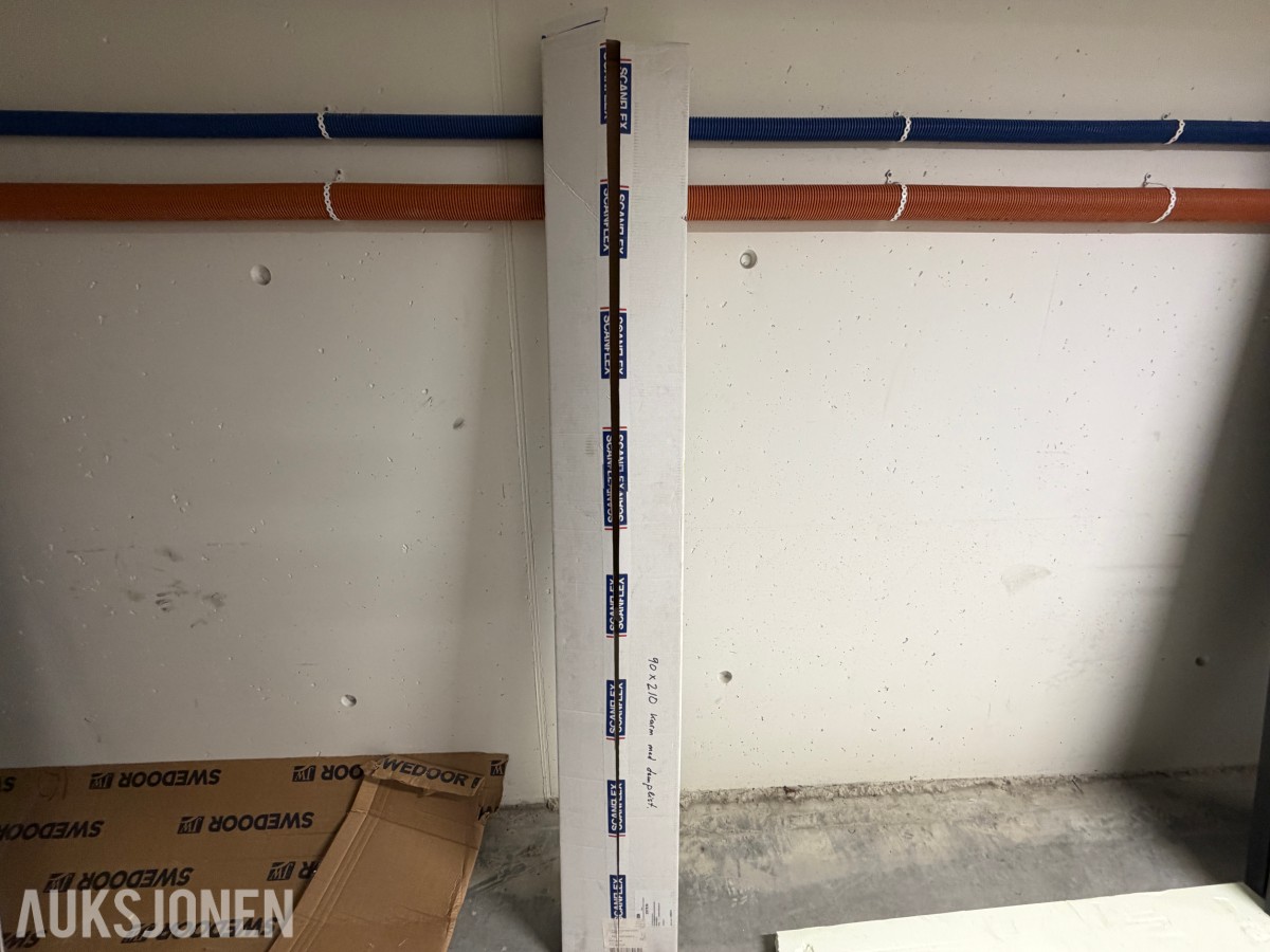 DØRKARMER 90X210 CM MED DEMPLIST