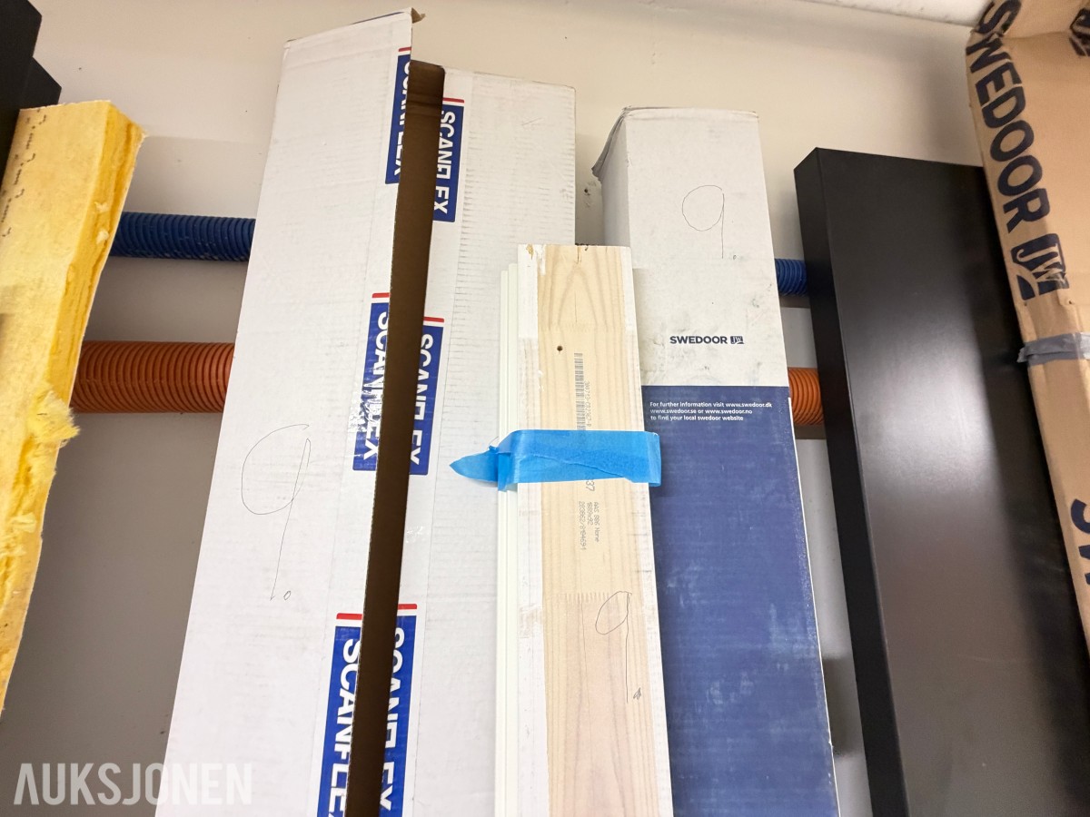 DØRKARMER 90X210 CM MED DEMPLIST