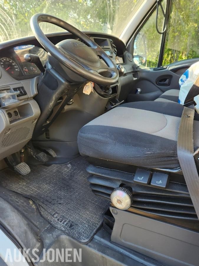 2012 Iveco Daily 2.3 Diesel 126hk, hengerfeste, ryggekamera