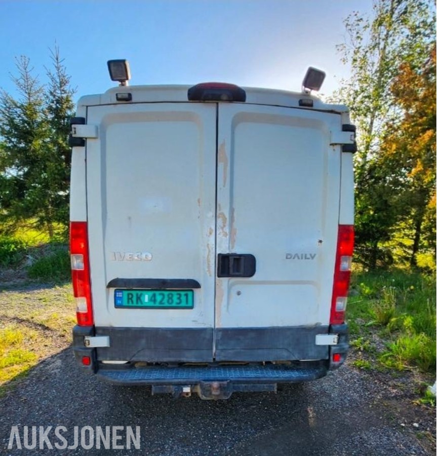 2012 Iveco Daily 2.3 Diesel 126hk, hengerfeste, ryggekamera