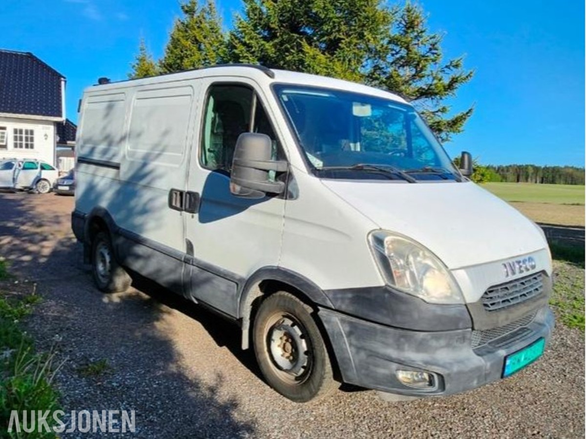 2012 Iveco Daily 2.3 Diesel 126hk, hengerfeste, ryggekamera