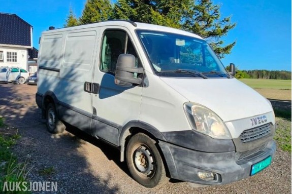 2012 Iveco Daily 2.3 Diesel 126hk, hengerfeste, ryggekamera
