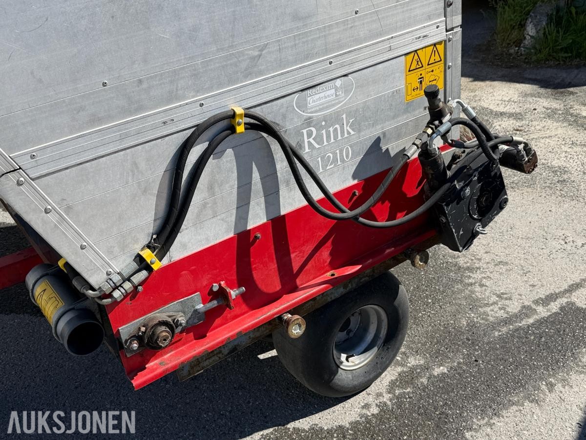 2010 Redexim Rink 1210 toppdressingsspreder