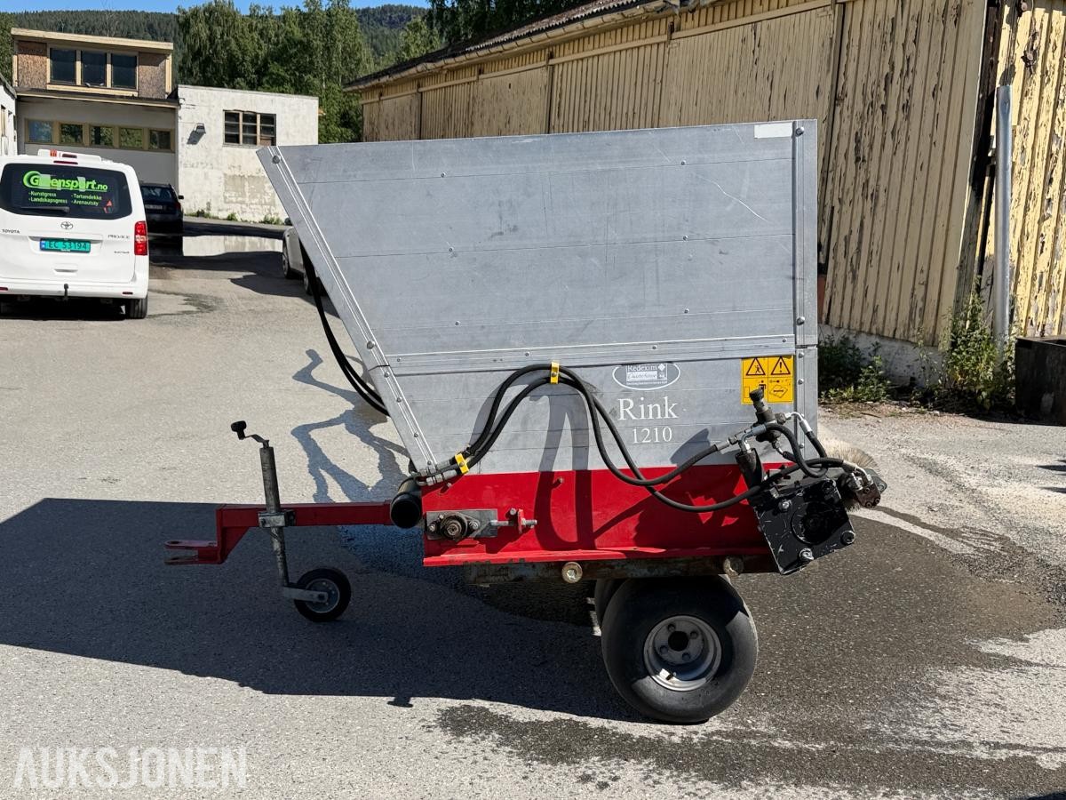 2010 Redexim Rink 1210 toppdressingsspreder