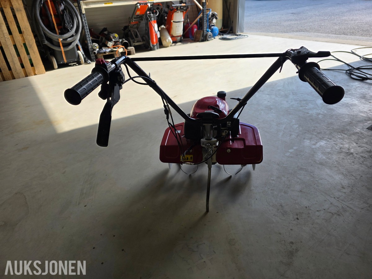 2019 Honda FG 220 Jordfreser