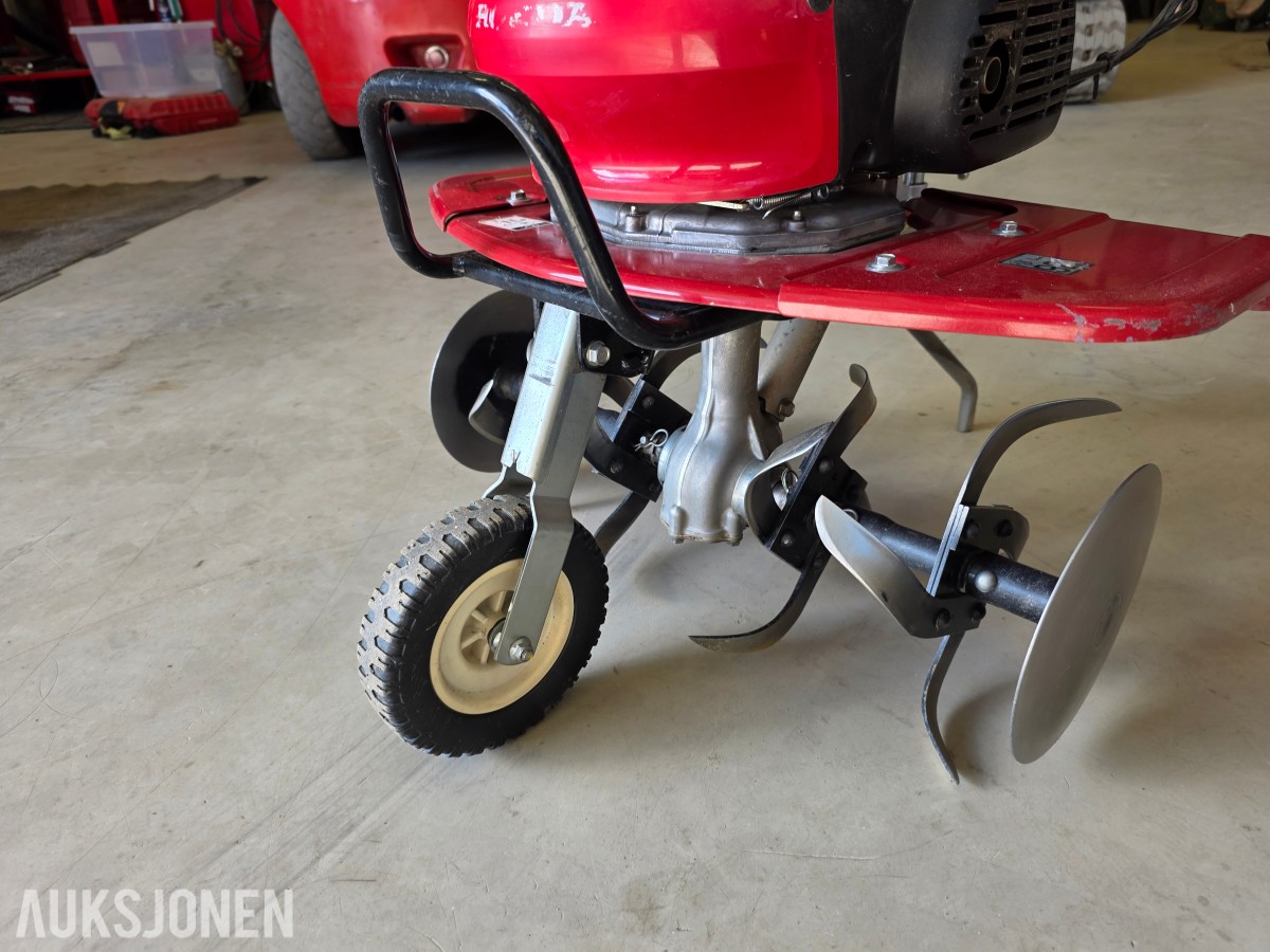 2019 Honda FG 220 Jordfreser
