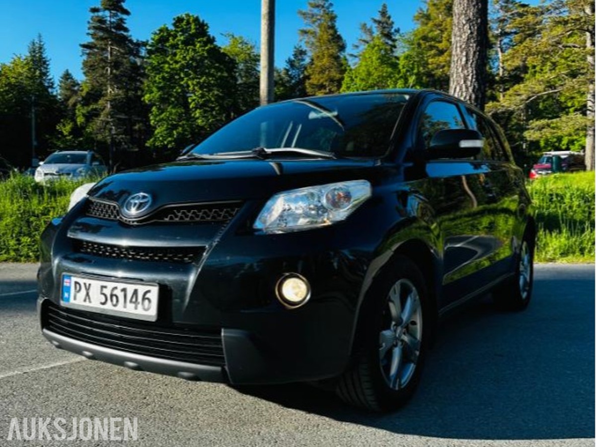 2012 Toyota Urban Cruiser 1.4 D-4D 90hk 4WD Dynamic s+v dekk
