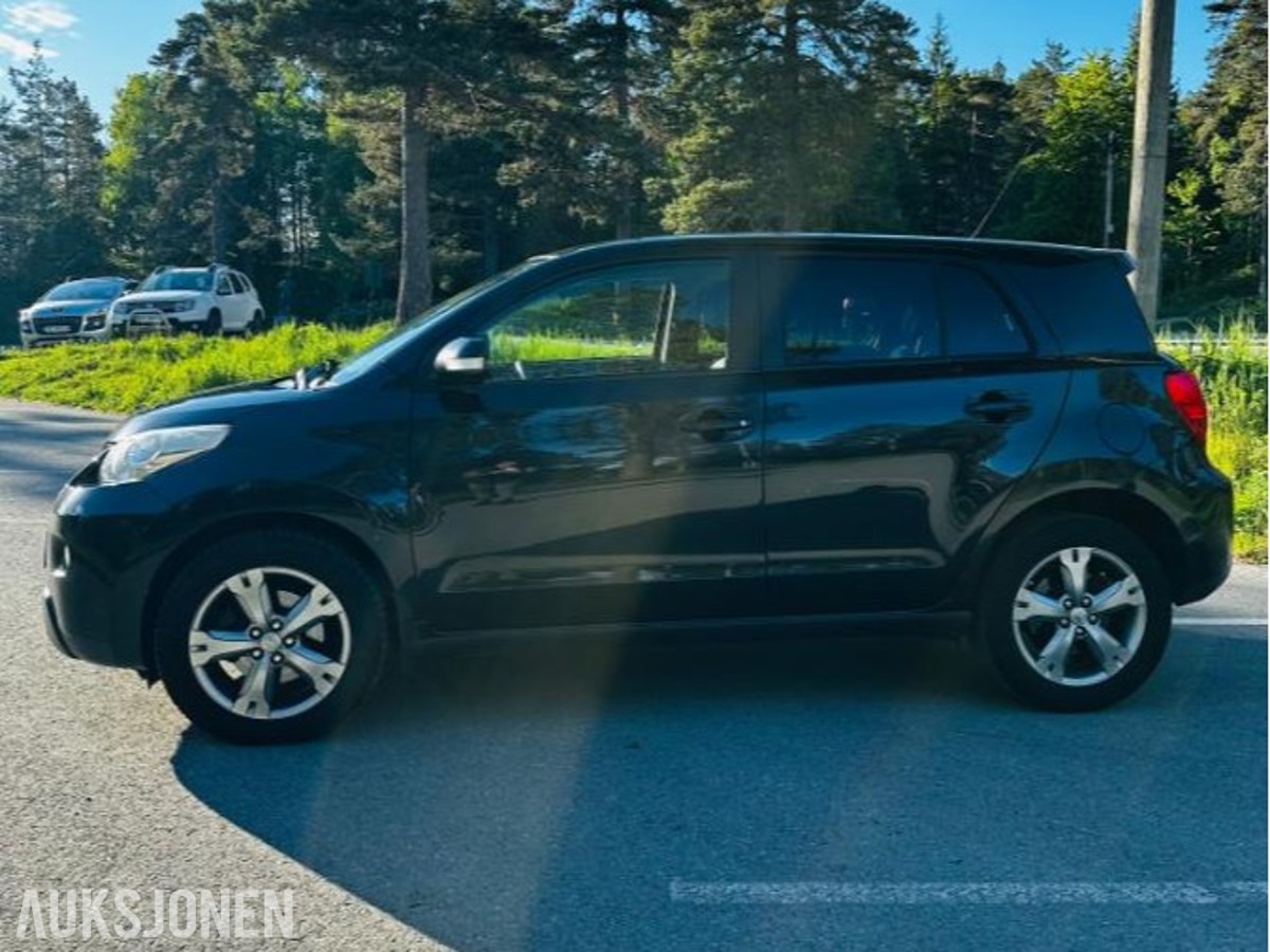 2012 Toyota Urban Cruiser 1.4 D-4D 90hk 4WD Dynamic s+v dekk