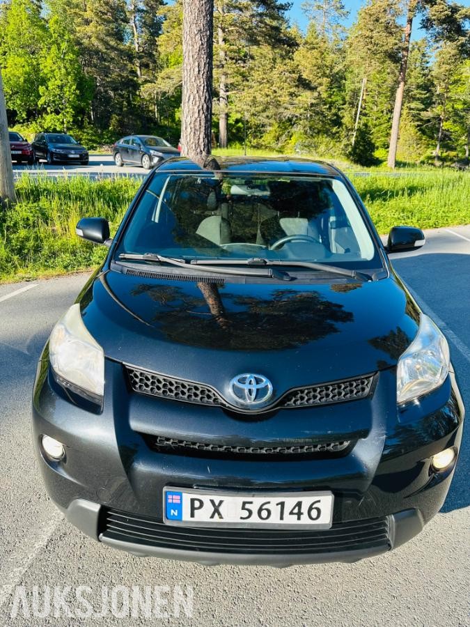 2012 Toyota Urban Cruiser 1.4 D-4D 90hk 4WD Dynamic s+v dekk