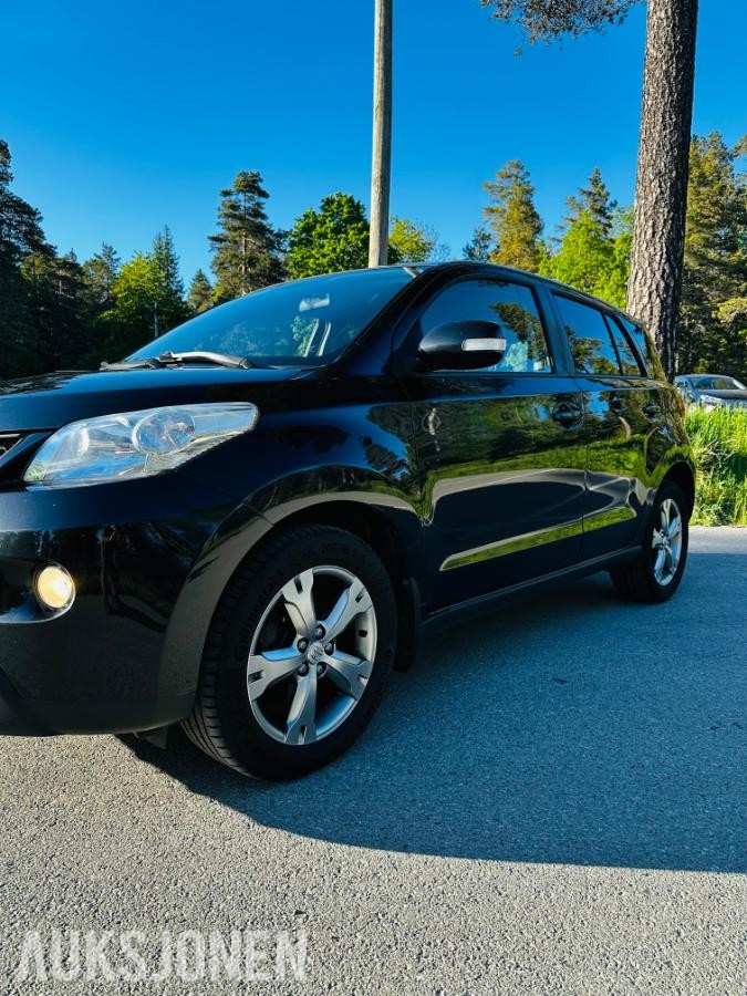 2012 Toyota Urban Cruiser 1.4 D-4D 90hk 4WD Dynamic s+v dekk
