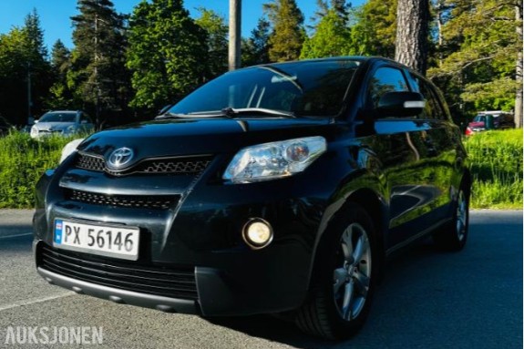 2012 Toyota Urban Cruiser 1.4 D-4D 90hk 4WD Dynamic s+v dekk