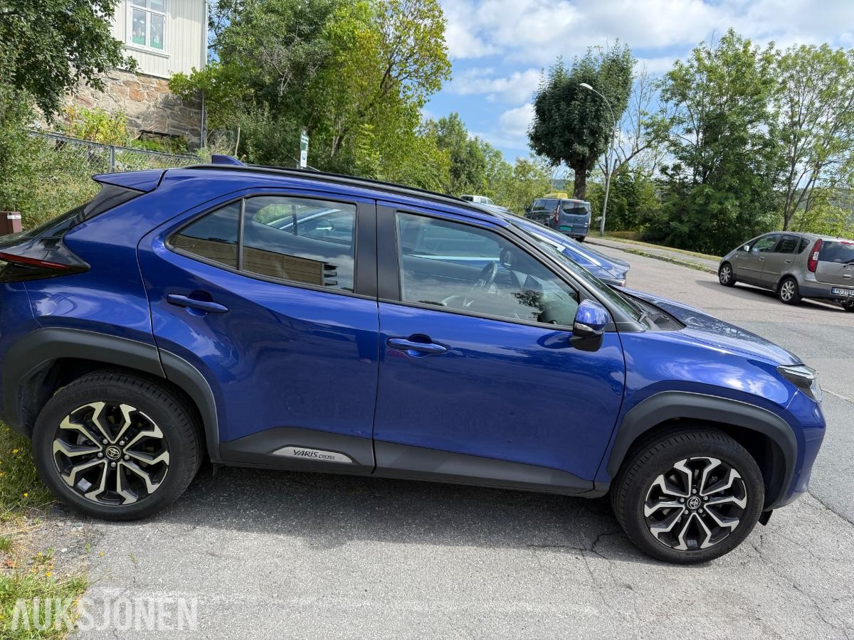 2023 Toyota Yaris Cross, 1,5 Hybrid AWD-i, 65000km