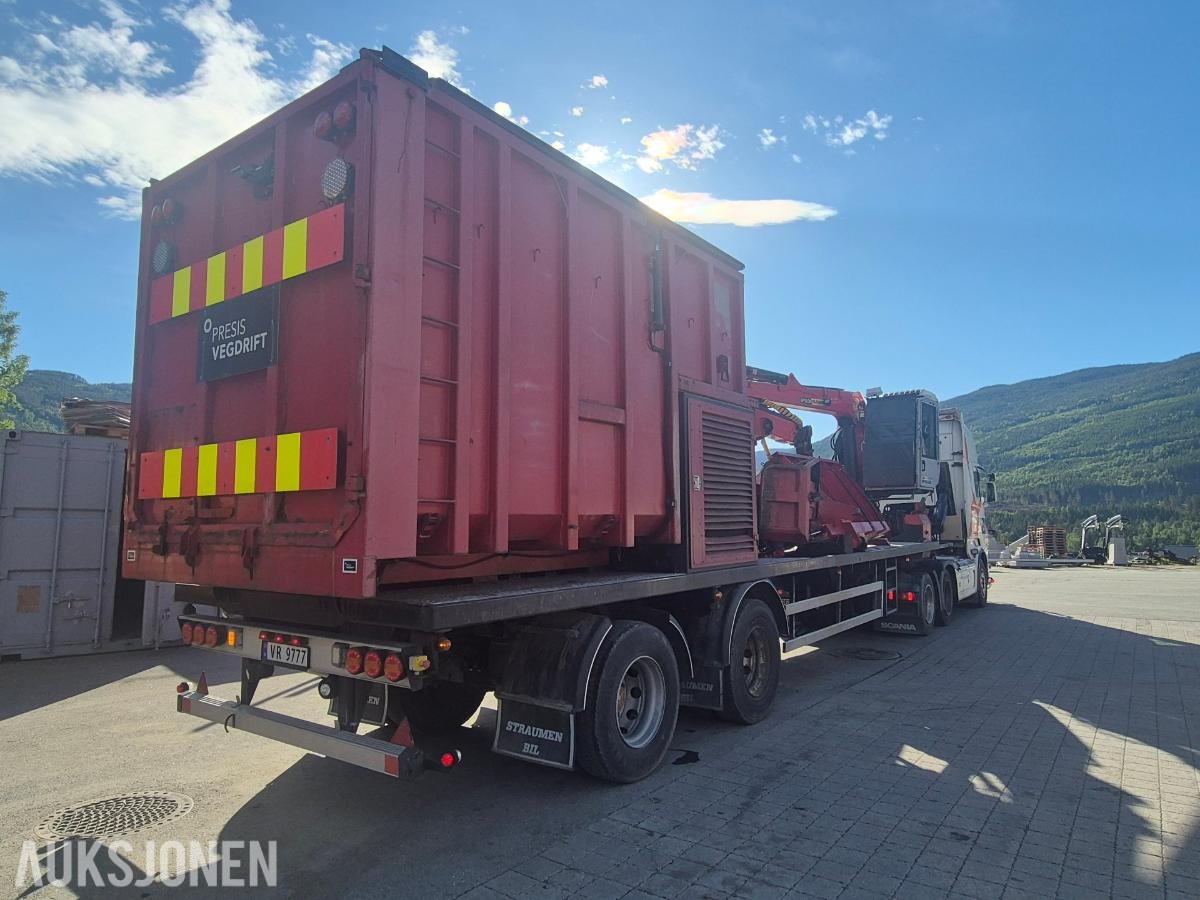 2005 Scania R500 LA med hogstmaskin og fliskutter