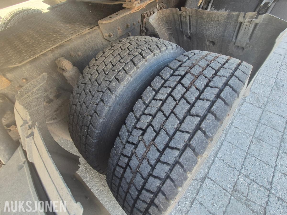 2005 Scania R500 LA med hogstmaskin og fliskutter