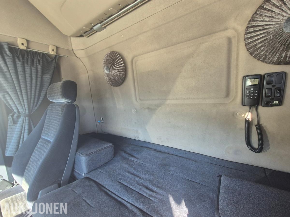 2005 Scania R500 LA med hogstmaskin og fliskutter