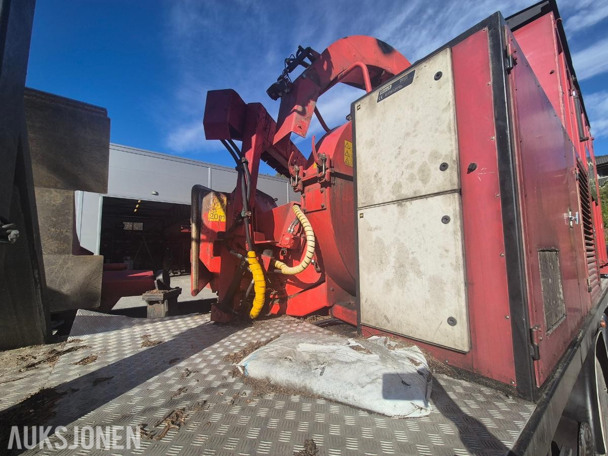 2005 Scania R500 LA med hogstmaskin og fliskutter