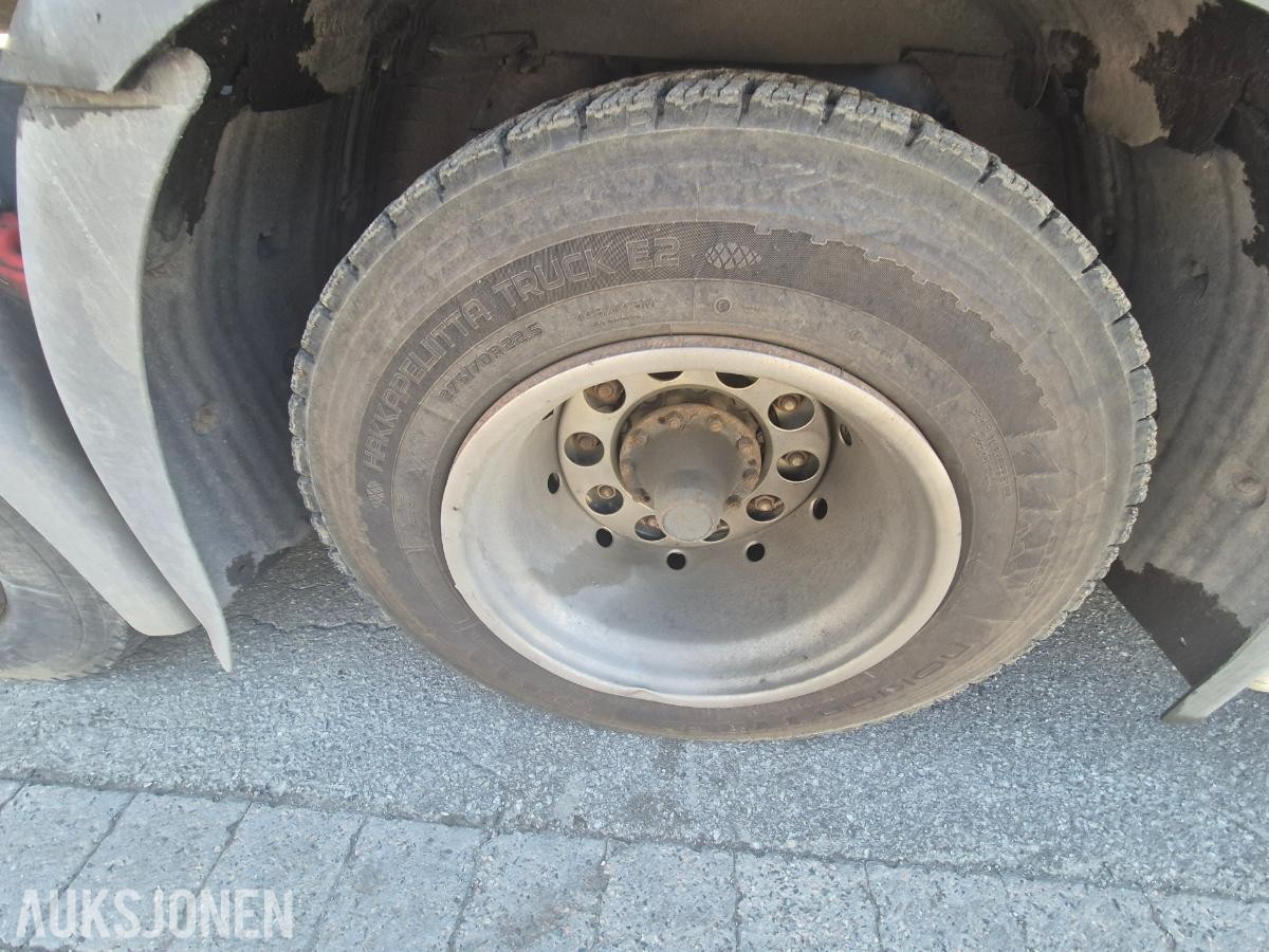 2005 Scania R500 LA med hogstmaskin og fliskutter