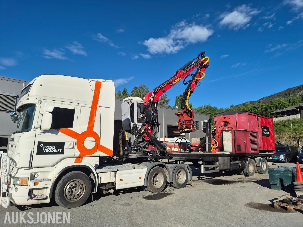 2005 Scania R500 LA med hogstmaskin og fliskutter