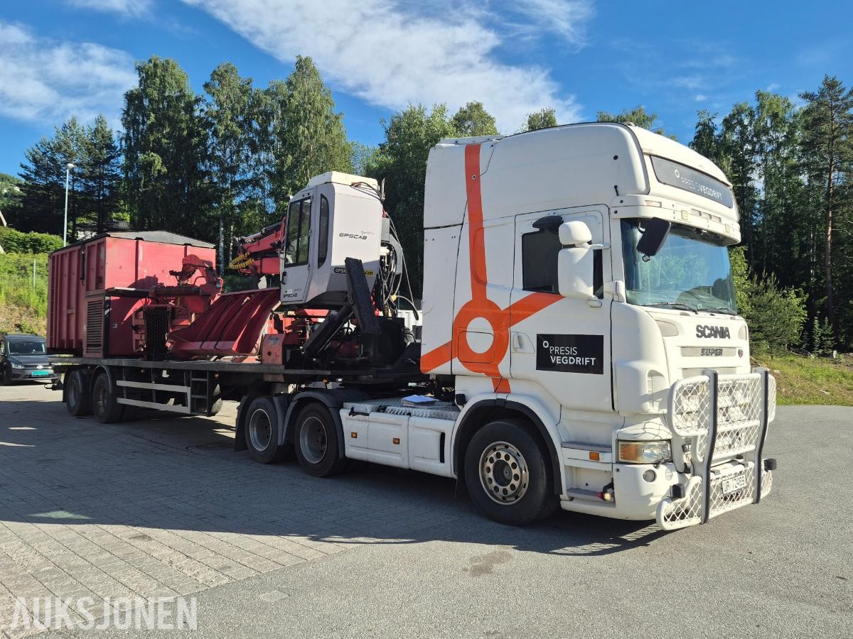 2005 Scania R500 LA med hogstmaskin og fliskutter