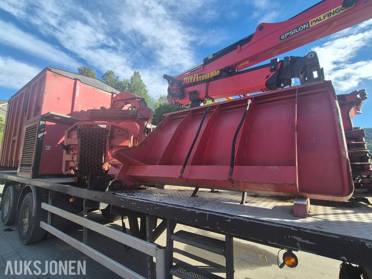 2005 Scania R500 LA med hogstmaskin og fliskutter