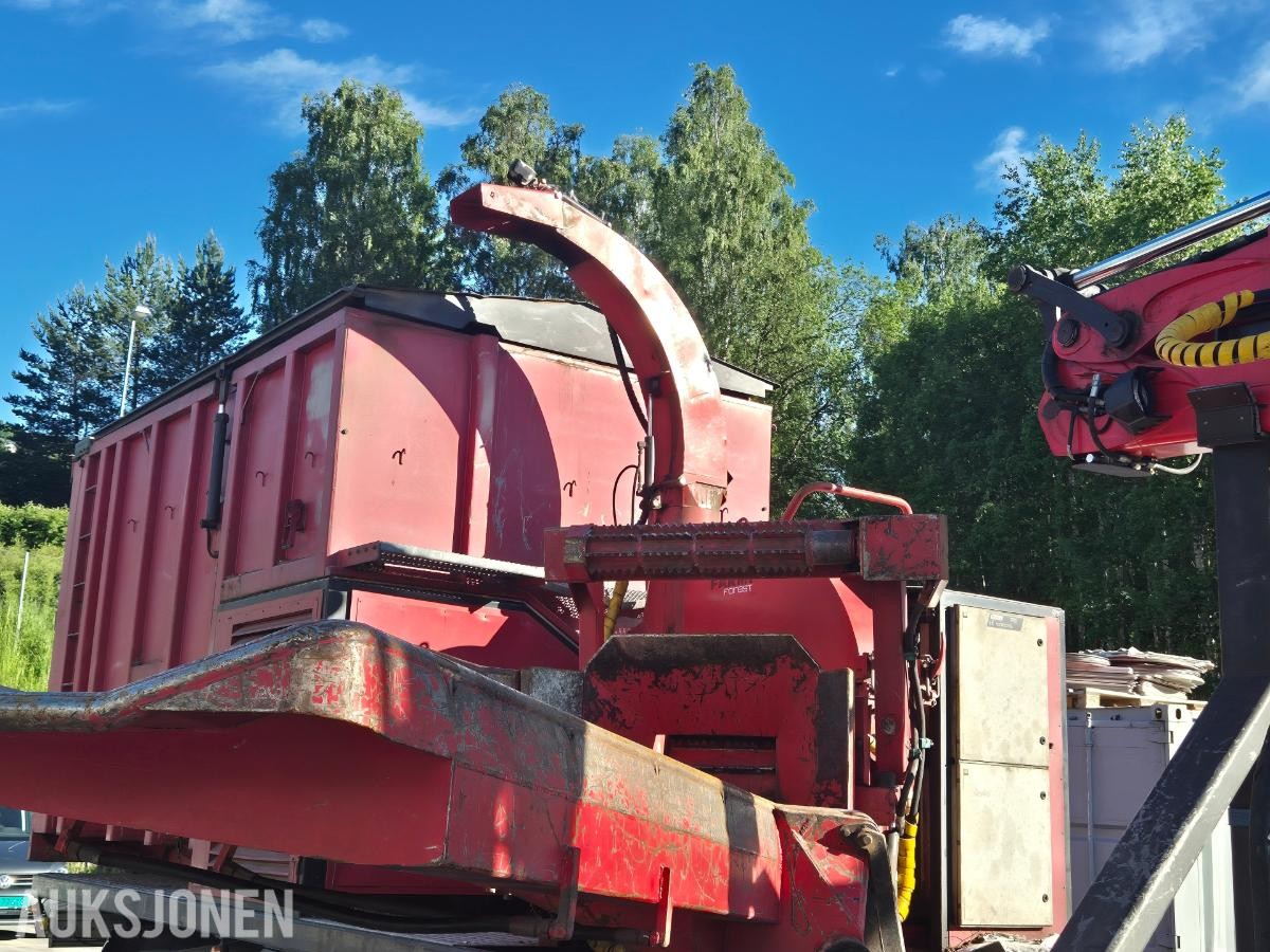 2005 Scania R500 LA med hogstmaskin og fliskutter