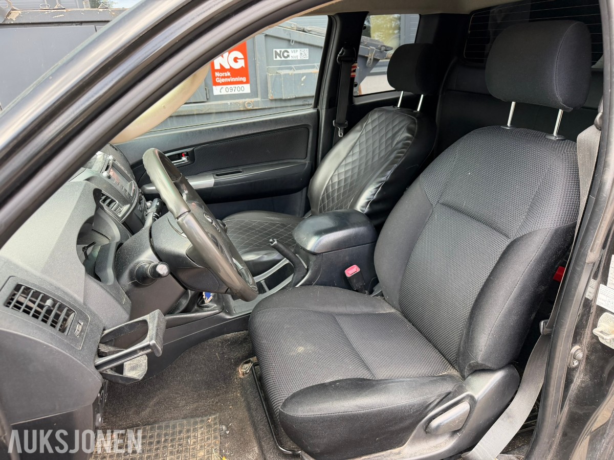 2014 Toyota HiLux 2.5D 4WD HENGERFESTE