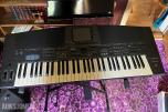 Keyboard med diverse utstyr Technics KN5000 og Peavey