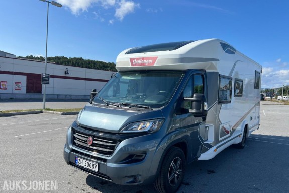 2017 Challenger Campingbil AUTOMAT TRUMA VARMER KENWOOD S+V DEKK 