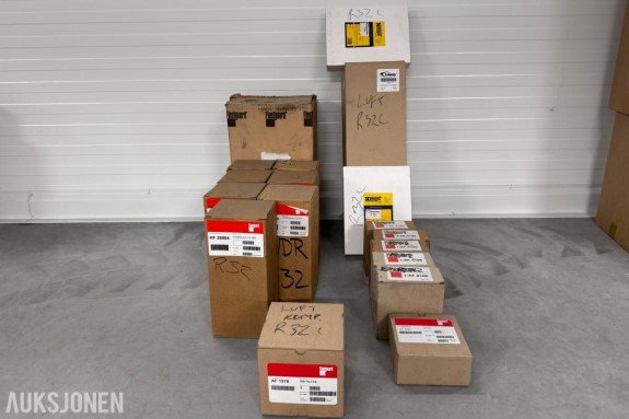Fleetguard og Lekang filter - Diverse filter til Euclid R32C Tipptruck