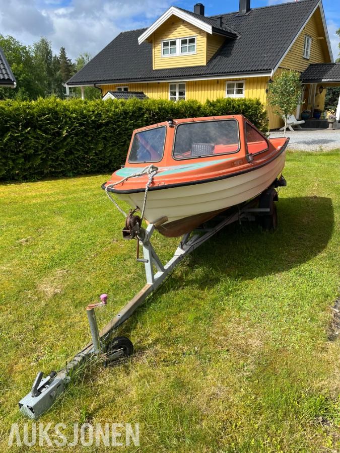 1995 Silver Viking 14