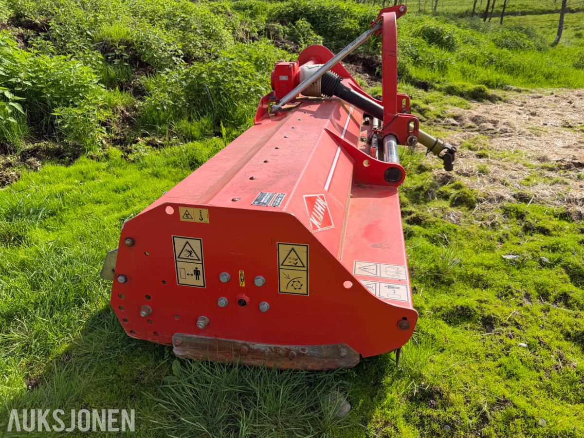 KUHN Beitepusser VKM 305
