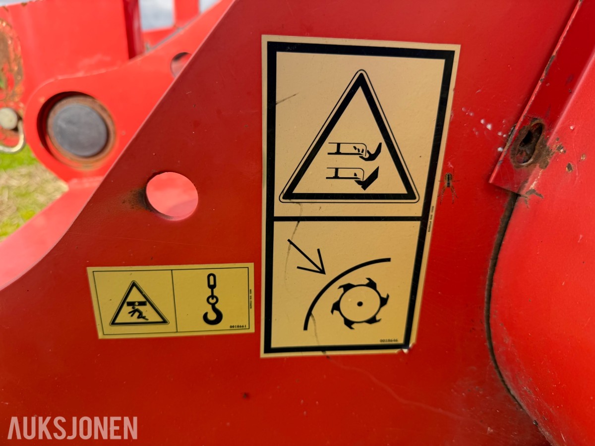 KUHN Beitepusser VKM 305