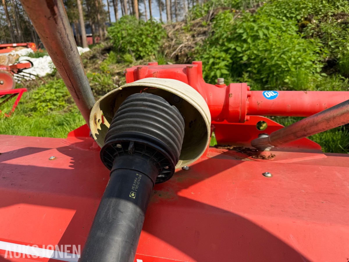 KUHN Beitepusser VKM 305