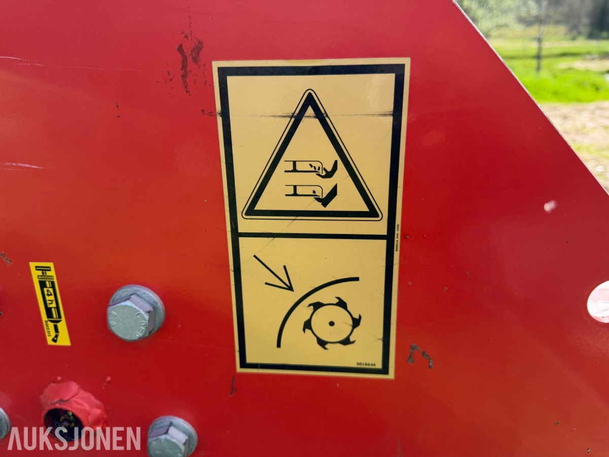KUHN Beitepusser VKM 305