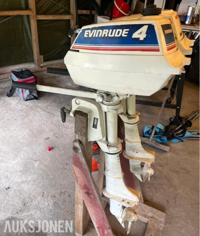 2 stk påhengsmotorer, Evinrude og Johnson, 4hk
