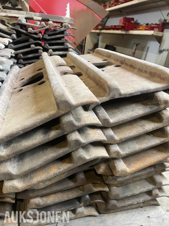 2023 Cat 330 2 kams belteplate