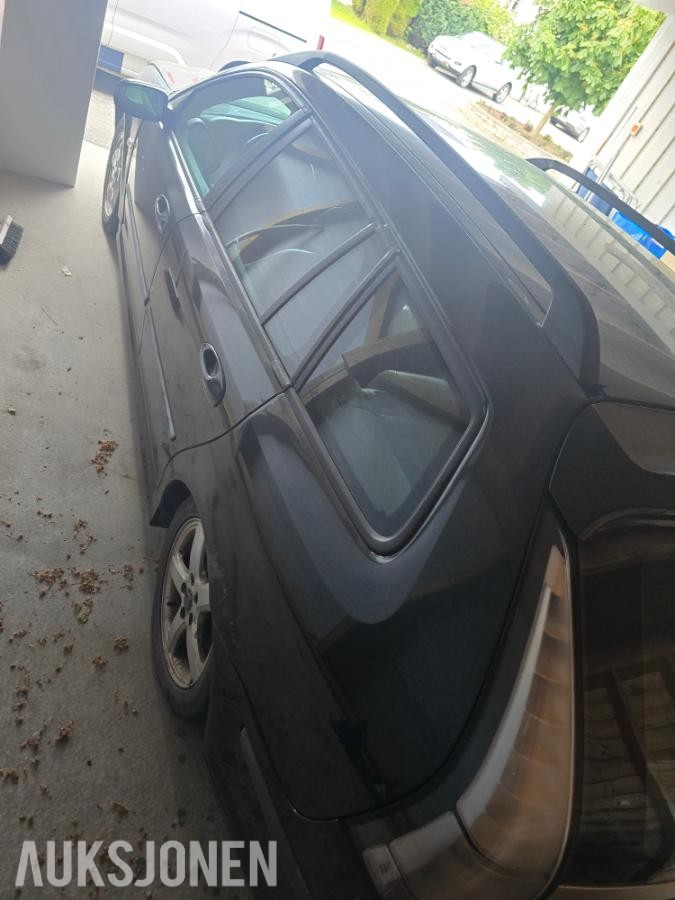 2007 Saab 9-3 1.9 150hk rep objekt automat delskinn hengerfeste