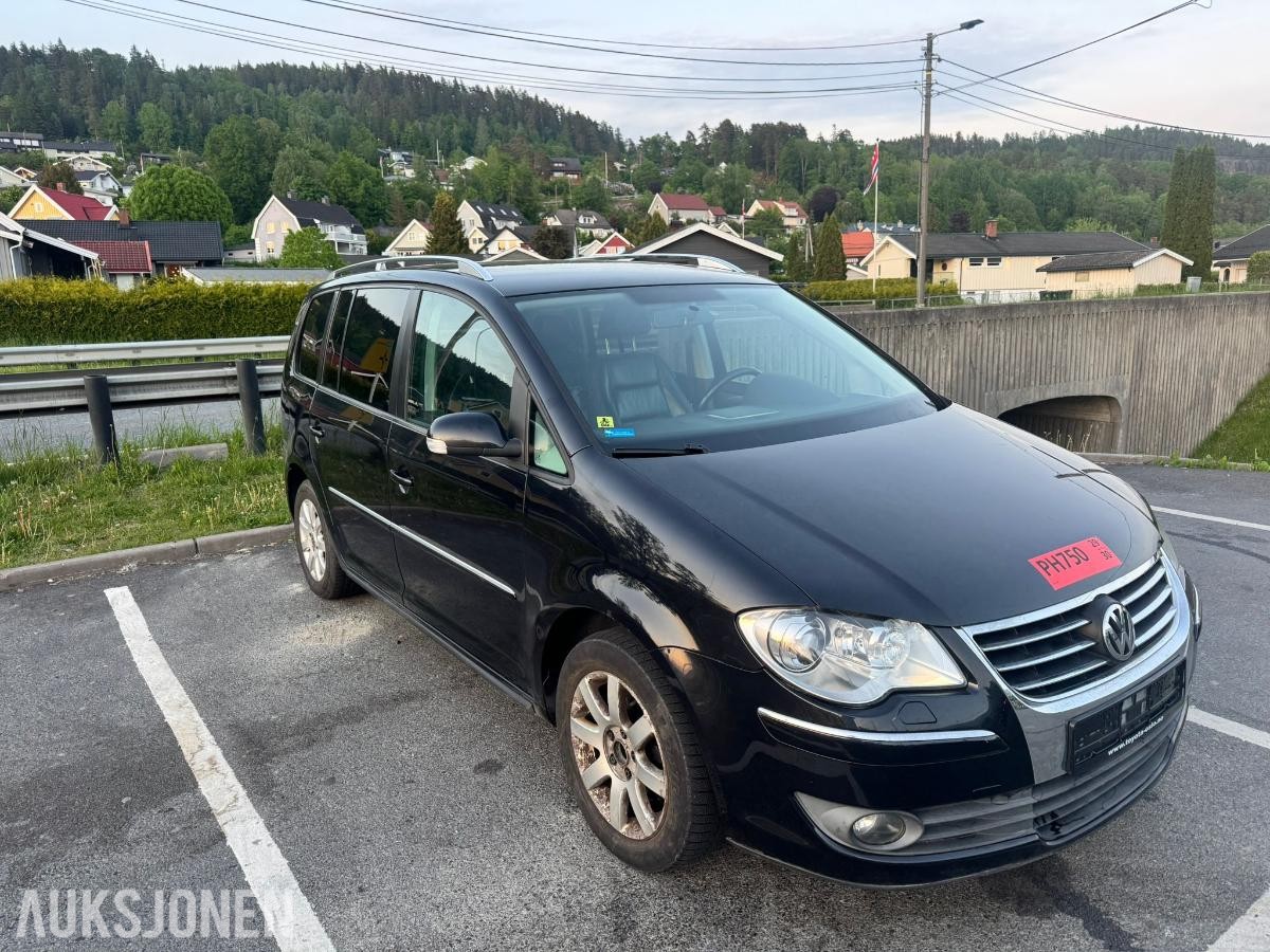 2009 Volkswagen Touran 1.9 Diesel 105hk automat - ingen minstepris