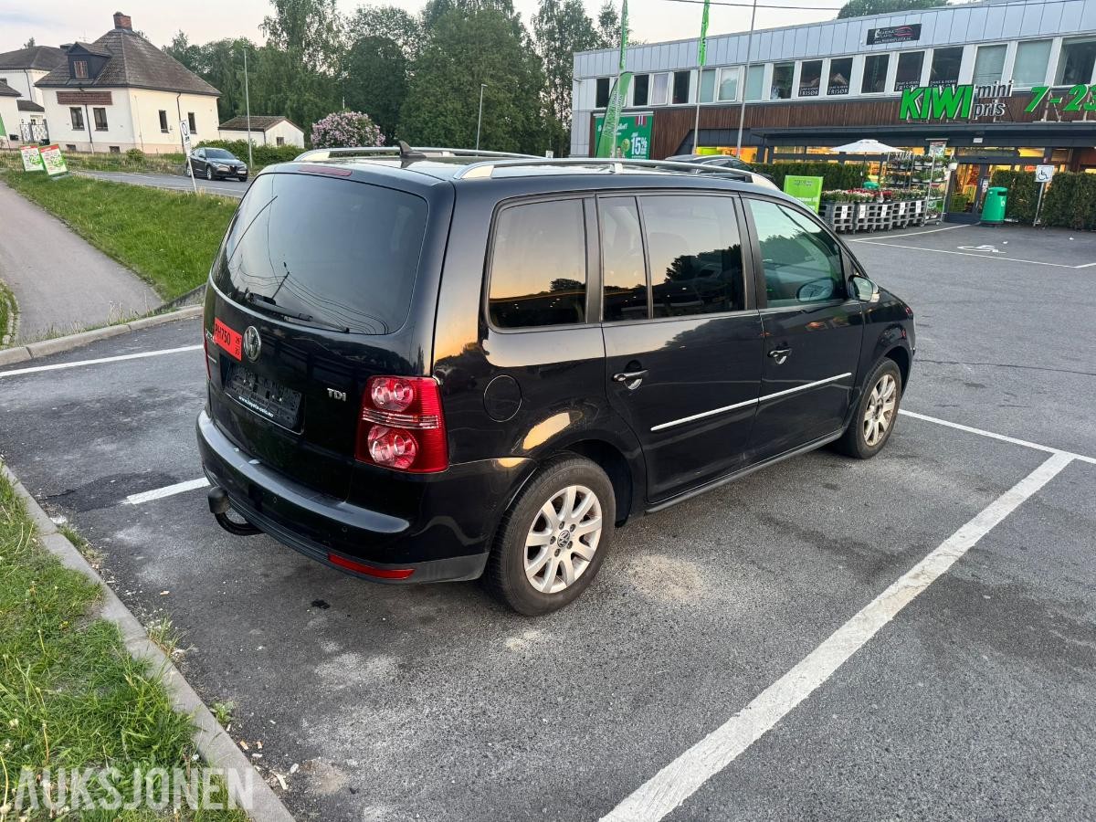 2009 Volkswagen Touran 1.9 Diesel 105hk automat - ingen minstepris