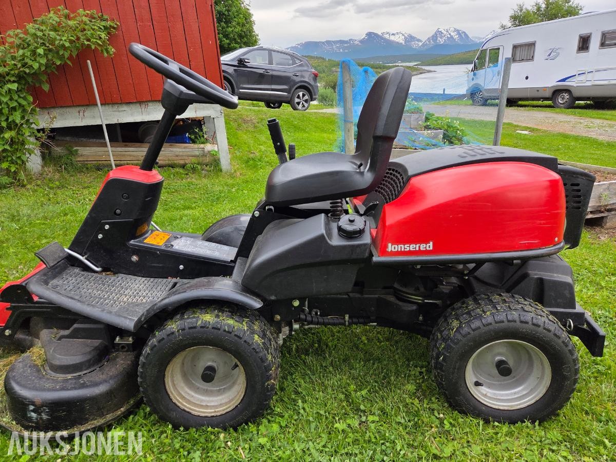 2017 Jonsered 4×4 sitteklipper